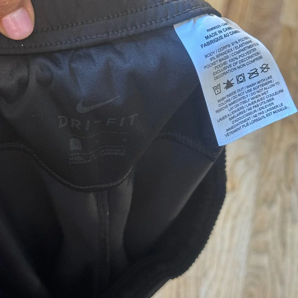 Nike Dri-FIT Mens Large Black Running Joggers Ankle Zip Training Pants CU5352